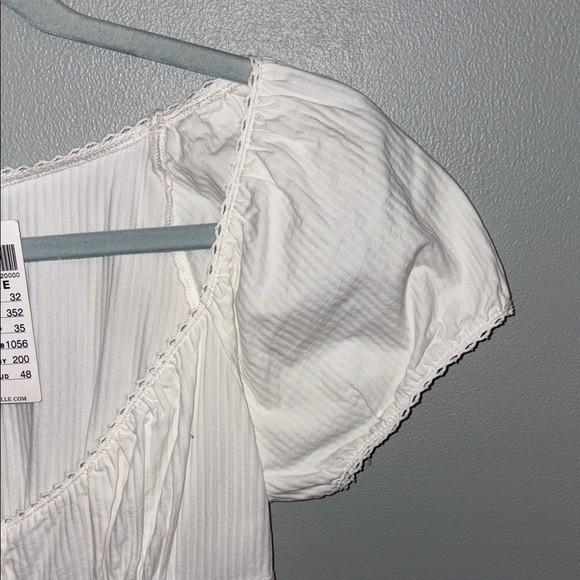 Brandy Melville White Puff Sleeve Mini Dress - Picture 4 of 9